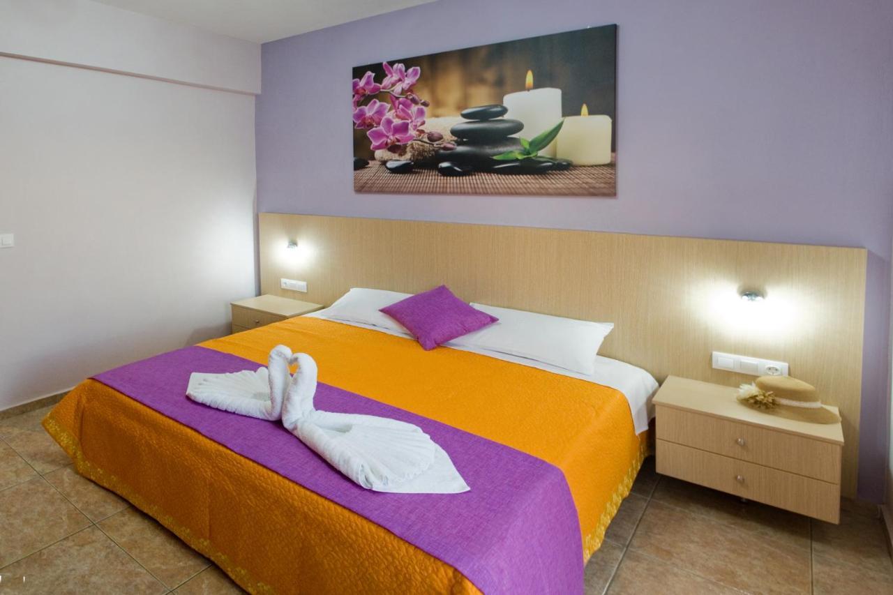 Margarita Αpartments Sea View Apartment Palaiochora Exterior photo