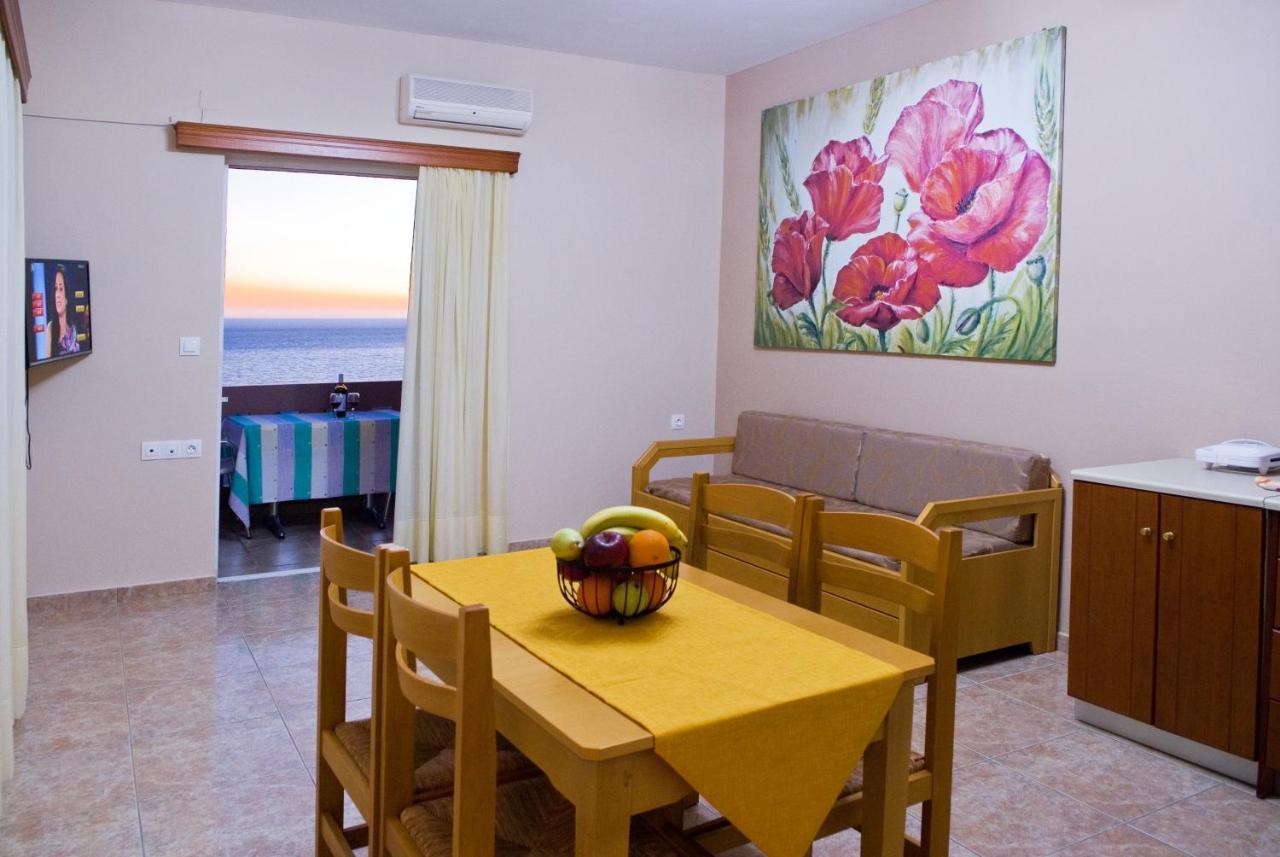 Margarita Αpartments Sea View Apartment Palaiochora Exterior photo